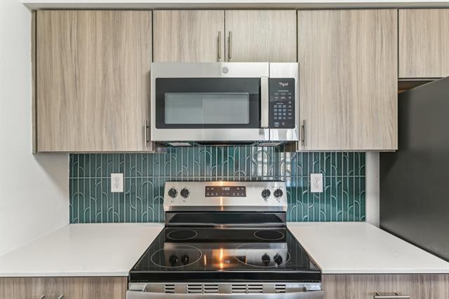 Photo - 230 E 5th St Unit 204