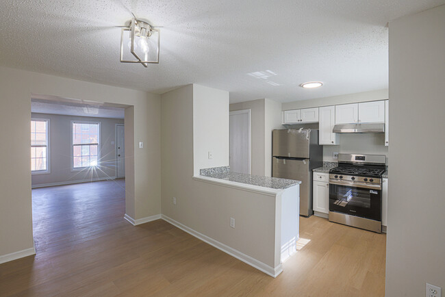 Beautiful 3 Bedroom Home with 2.5 Bathrooms - Beautiful 3 Bedroom Home with 2.5 Bathrooms