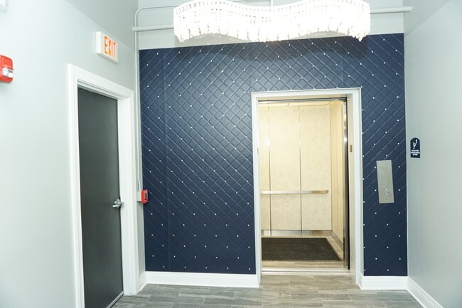 Upper lobby
