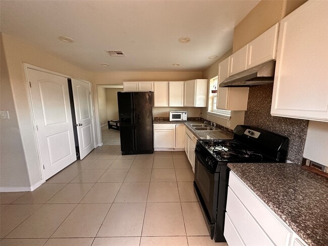 Photo - 2618 Hill Ave