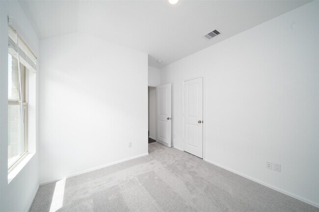 Photo - 18430 Cobalt Cove Ln