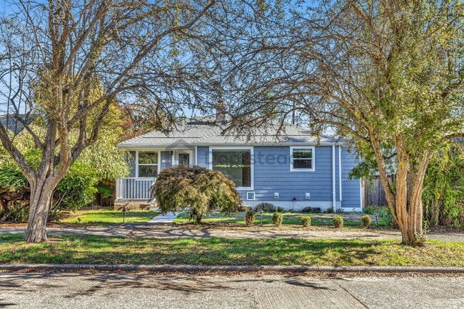 Photo - 7348 29th Ave SW