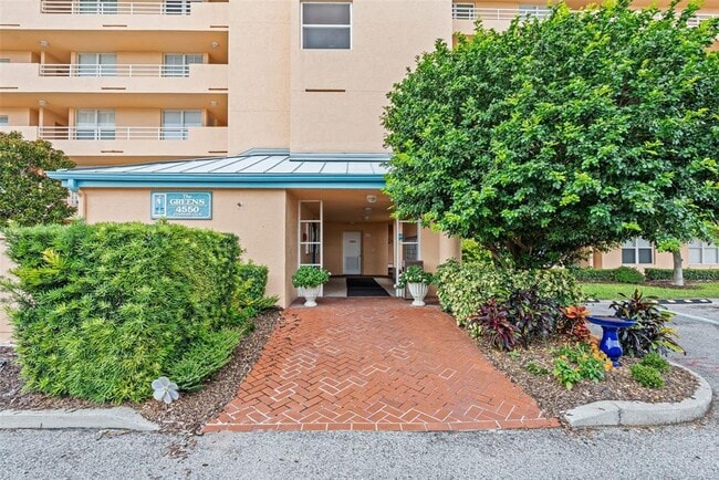Photo - 4550 Pinebrook Cir Unit 303