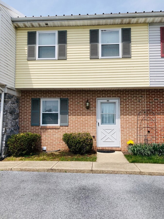 Photo - 209 W Hamilton Ave