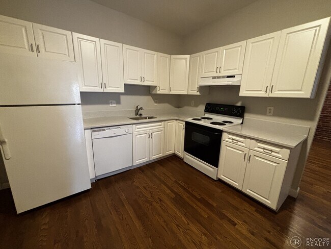 Photo - 15 Stearns Rd Unit 4