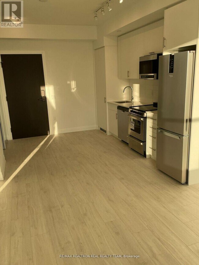 Photo - 412 Silver Maple Rd Unité 216