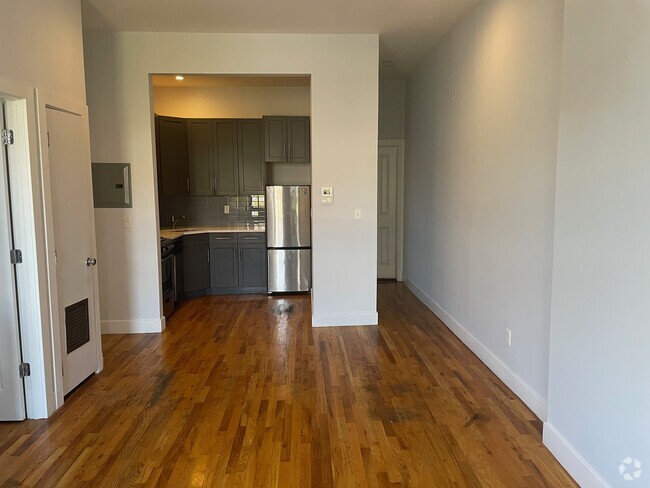 Building Photo - 7104 Fresh Pond Rd Unit 4 Rental