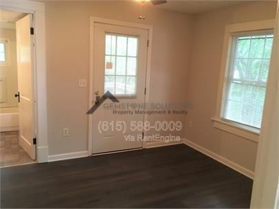 Photo - 405 Granbury St