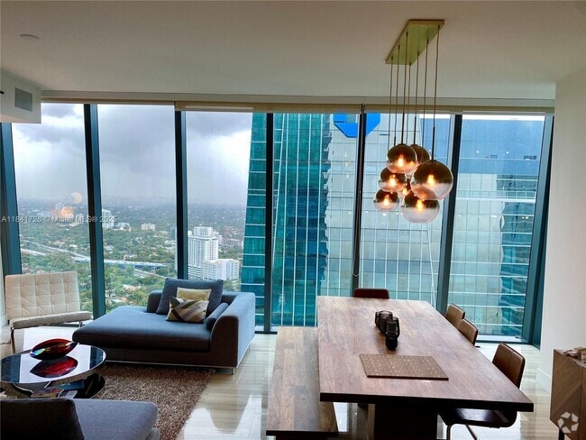 Building Photo - 1451 Brickell Ave Rental