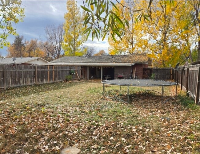 Photo - 1104 Castlerock Dr