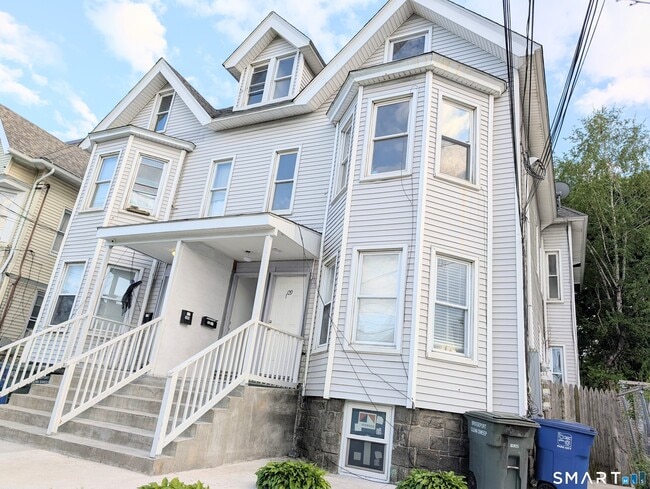Photo - 103 Catherine St