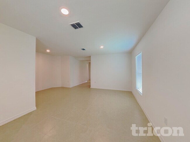 Photo - 1656 Luft Ln