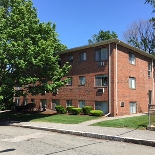 Building Photo - 15 Piggott Rd Unit 18