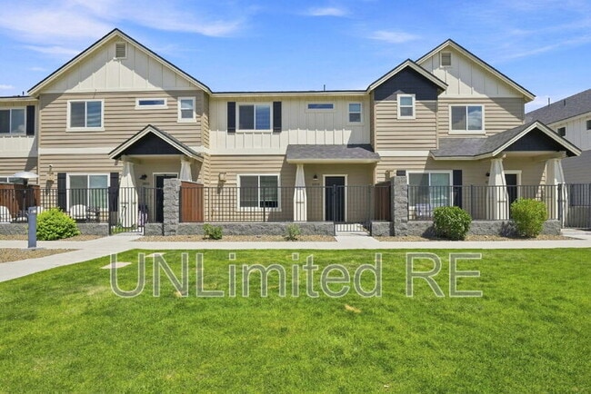 Building Photo - 12249 Curtis Ct