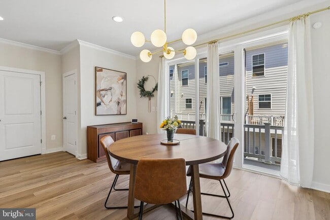 Photo - 283 Willis St