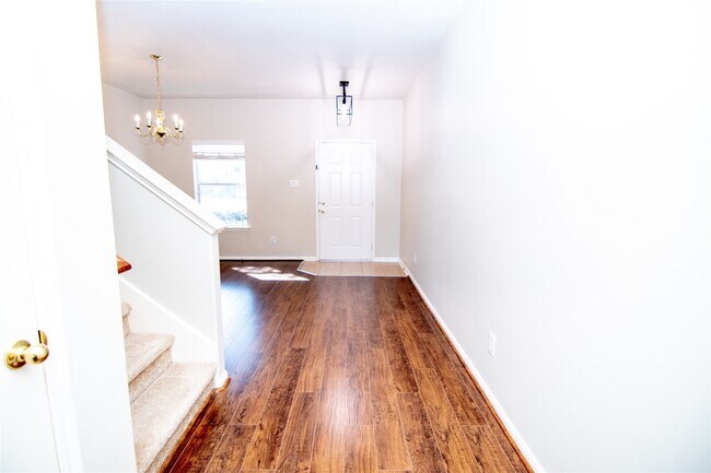 Photo - 25914 Chapman Falls Dr