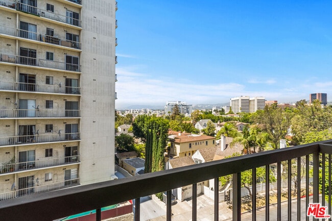 Photo - 10747 Wilshire Blvd Unit 805