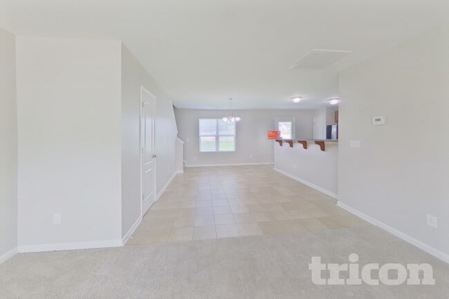 Photo - 576 Gentle Breeze Ln