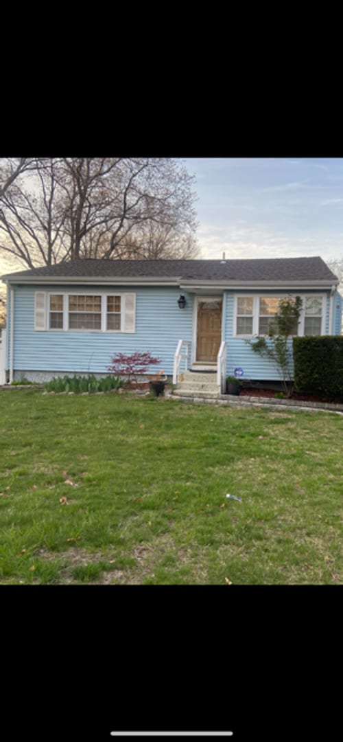 Well-Maintained 3-Bedroom House - Well-Maintained 3-Bedroom House