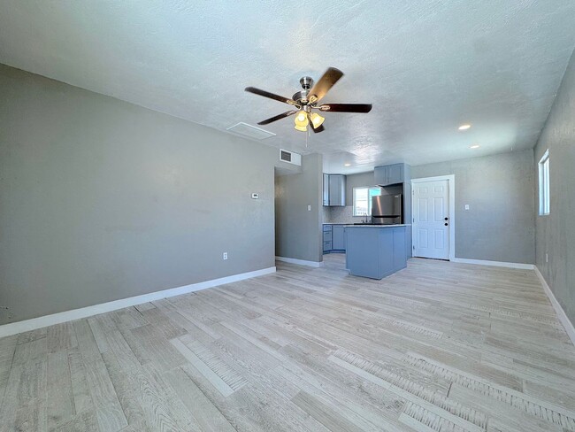 Photo - Northeast El Paso 3 Bed Refrig A/C All Tile Flooring!