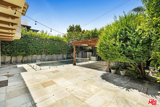 Photo - 219 S Willaman Dr