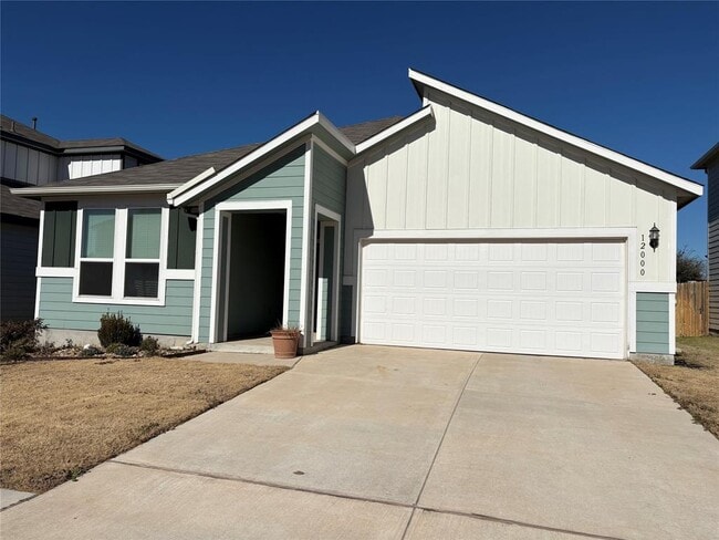 Building Photo - 12000 Saddle Rock Dr