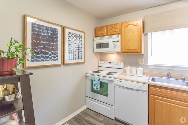 Photo - Heritage Woods