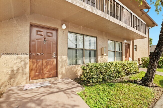 10053 Winding Lake Rd Unidad 101