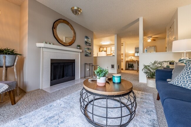 Photo - Country Glen Apartments