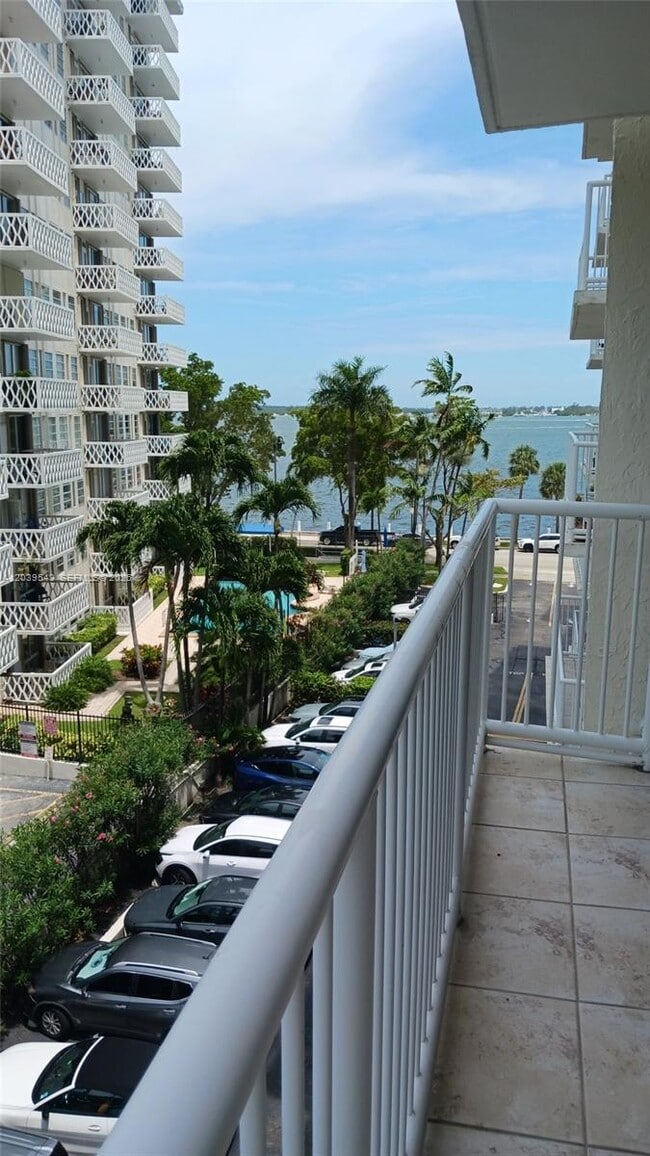 Photo - 1440 Brickell Bay Dr Unit 509