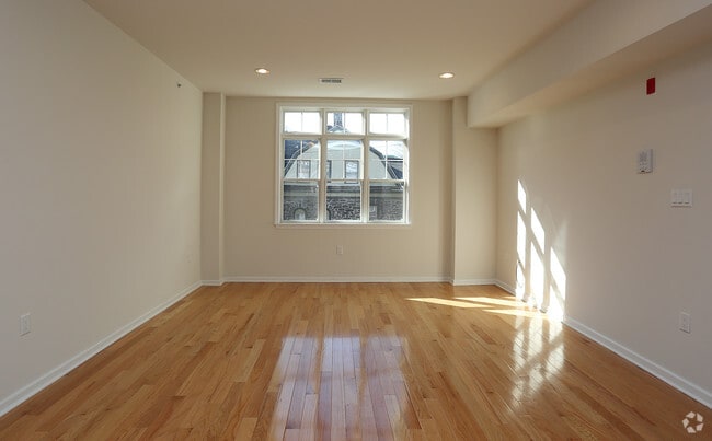 Living Room - Rittenhouse Terrace