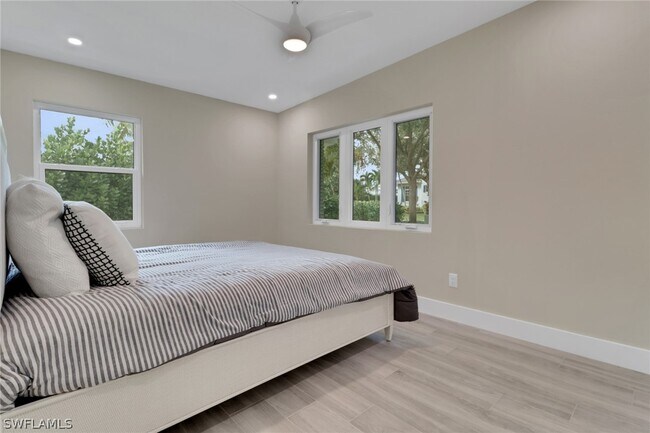 Photo - 5150 Sand Dollar Ln