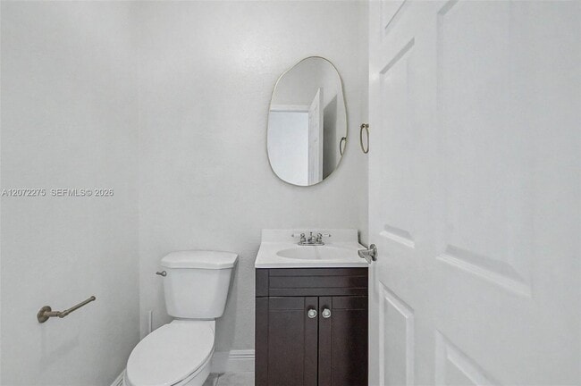 Photo - 2945 Coconut Ave