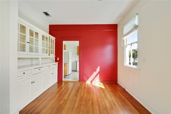 Photo - 2420 Short St
