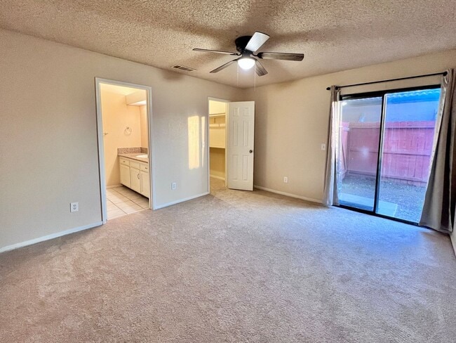 Photo - $1,595 Shields & Fowler, 3 Bedroom - E. Shields Ave #118, Fresno / Gated Community