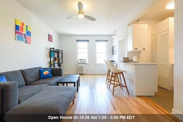 Building Photo - 821 Bergen Ave Unit D11