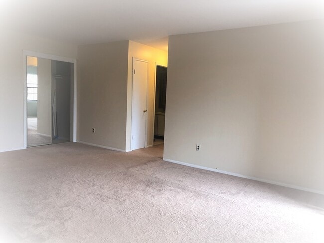 Photo - 106 Keystone Ct Unit 106C Keystone Ct