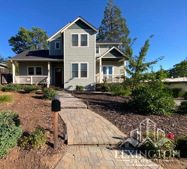 Stunning, 4BD/2.5BA Home in Old Folsom, ne... - Stunning, 4BD/2.5BA Home in Old Folsom, ne...