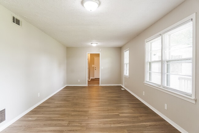 Photo - 3336 Berry Dr