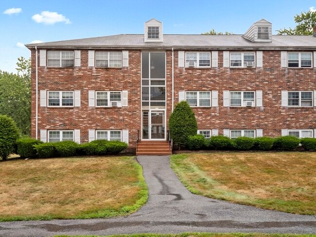 Building Photo - 88 Edgelawn Ave Unit 8 Rental