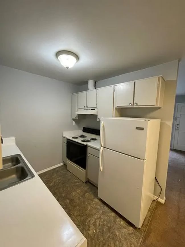 Photo - Springmont Garden Apartments