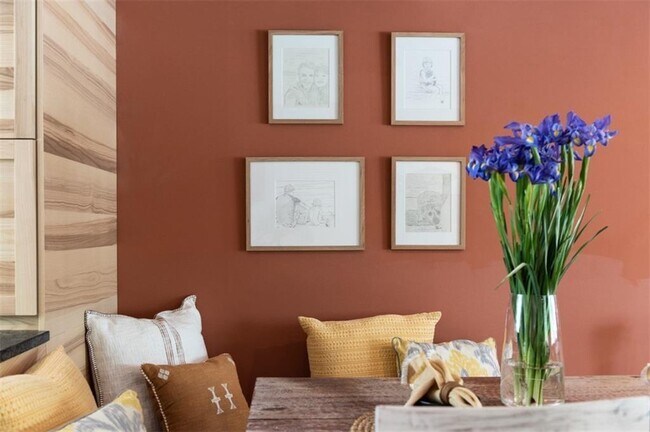 Photo - 106 Ardmore Pl NW Unit 3