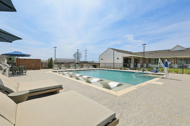 65-web-YardHomes Trailside Swimming Pool-mls-Cameron Rd-0609-913 - YardHomes Trailside