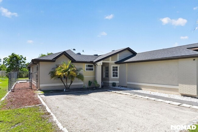 Photo - 293 Chicago Woods Cir