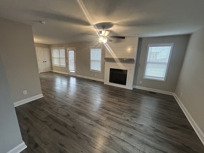 Photo - 1176 Elizabeth Ln