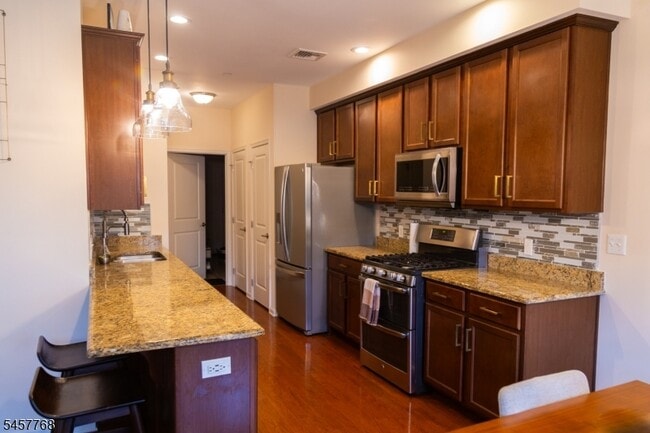 Photo - 501 Lopez Ln