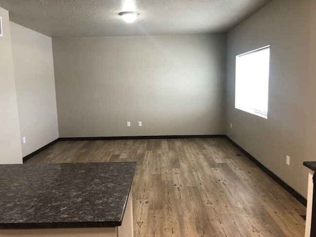 13704 W Bergen Dr Unidad A