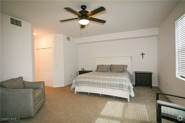 Building Photo - 12035 Hawthorn Lake Dr Rental