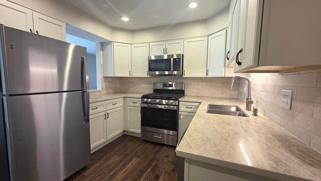 Photo - 623 S McKinley Ave Unit 2S