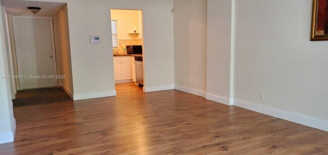 Photo - 1701 Washington St Unit 202